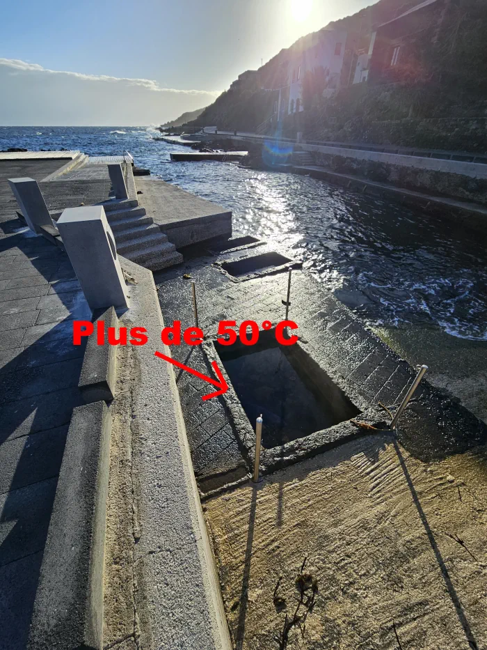 Bassins d'eau chaude à Gadir sur l'île de Pantelleria