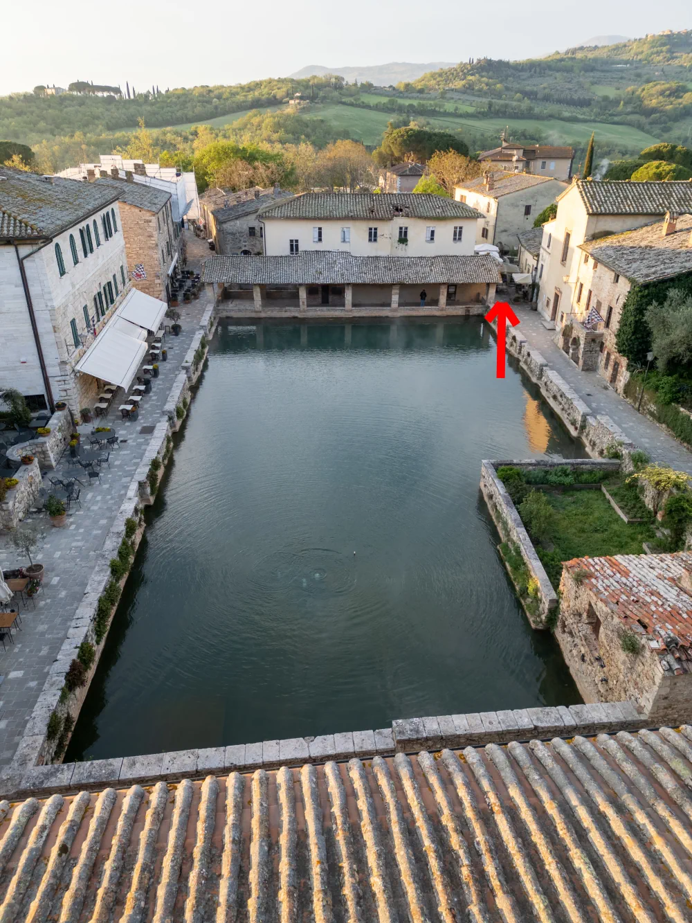 La Place des sources ou "Piazza delle sorgenti" de Bagno Vignoni