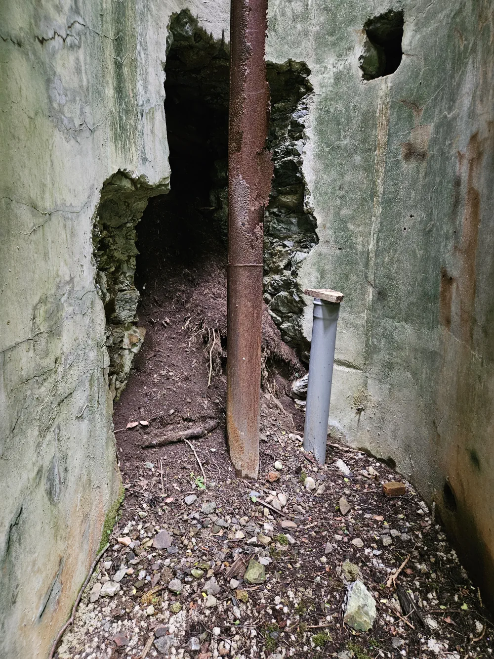 Forage laissé à l'abandon, source Croizat